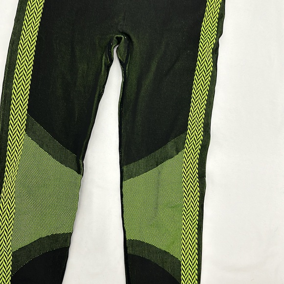 Fabletics High Waisted Seamless Leggings - Picture 7 of 7